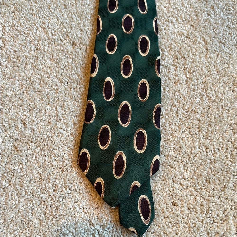 Elegant Green Patterned Men's Tie